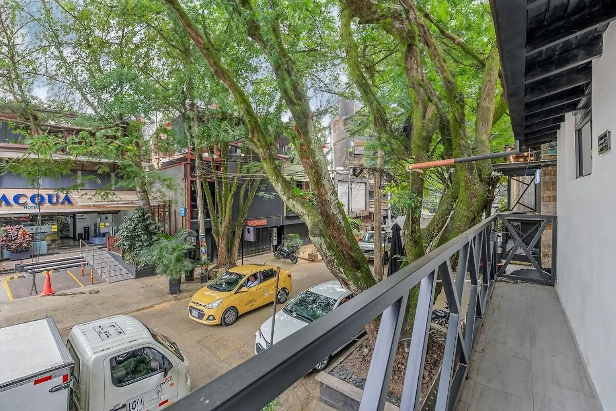 Nowa Gaira Apt Provenza Walkable Area, Ac & Balcony Facing Karolg Club Medellin Colombia