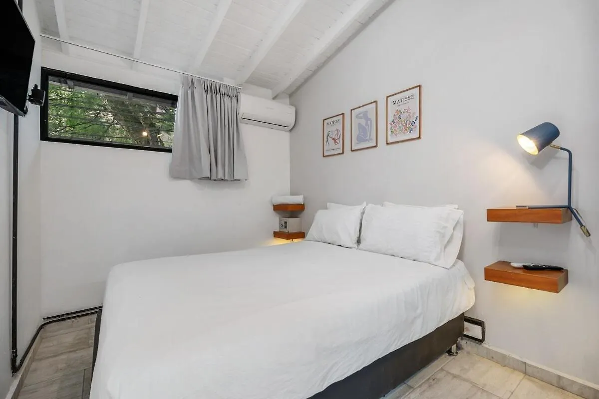 Nowa Gaira Apt Provenza Walkable Area, Ac & Balcony Facing Karolg Club Medellin